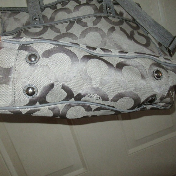 Coach Beige Op Art Signature Diaper Baby Tote Bag 16981 - Picture 10 of 11